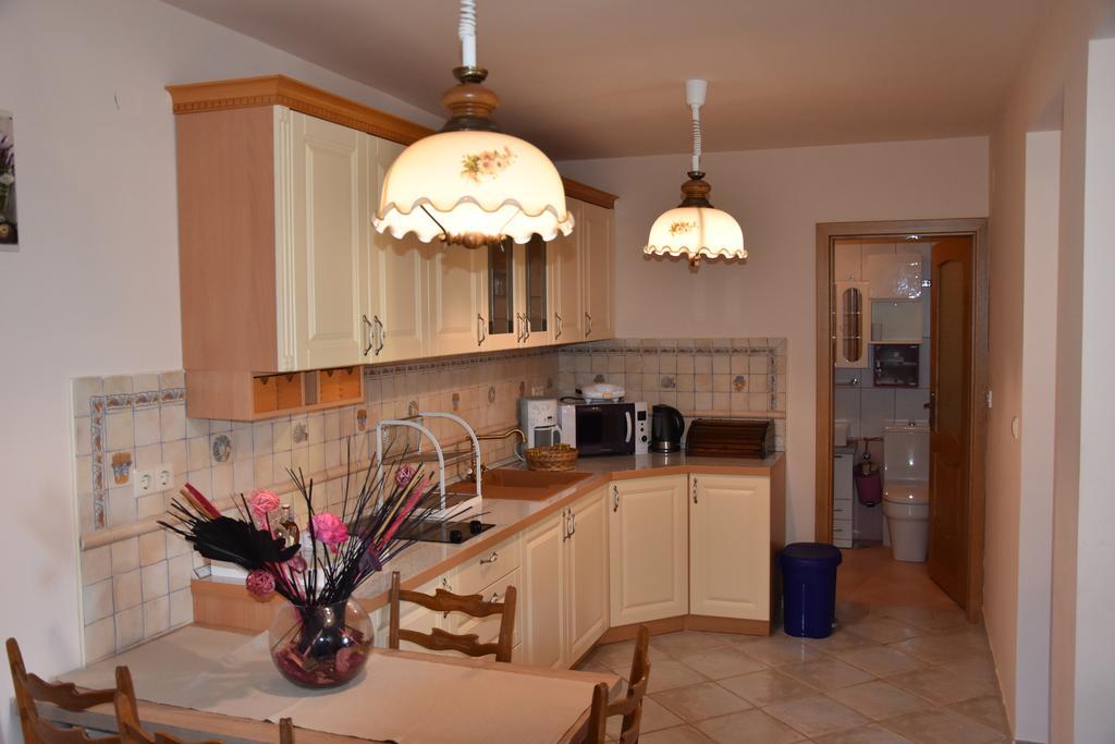 Malinska Center Apartment ภายนอก รูปภาพ