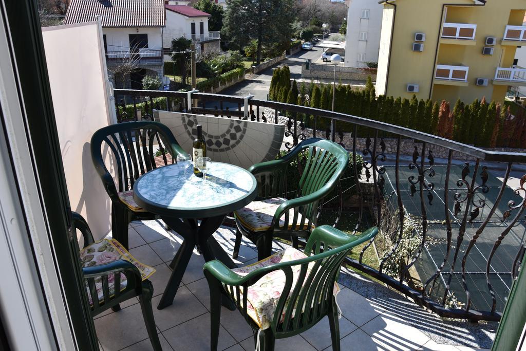 Malinska Center Apartment ภายนอก รูปภาพ