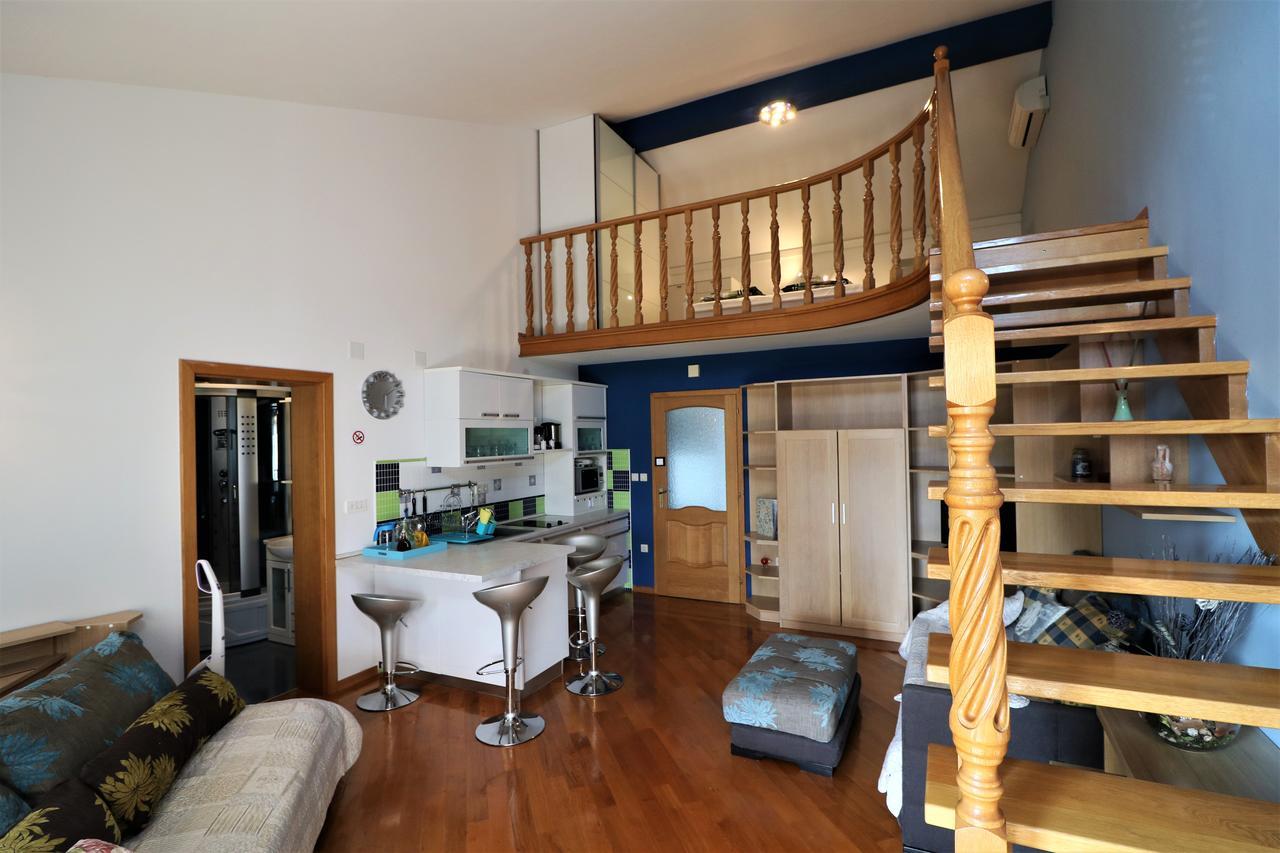 Malinska Center Apartment ภายนอก รูปภาพ