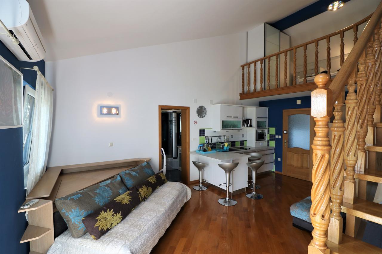 Malinska Center Apartment ภายนอก รูปภาพ