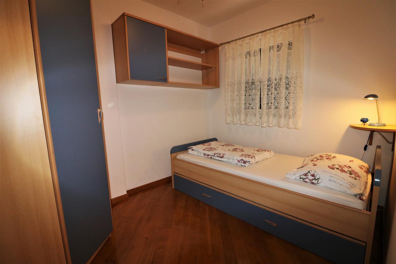 Malinska Center Apartment ภายนอก รูปภาพ