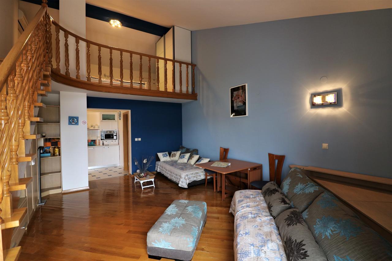 Malinska Center Apartment ภายนอก รูปภาพ